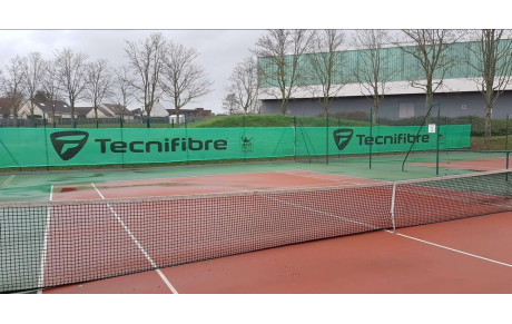 Nos terrains aux couleurs de notre partenaire TECNIFIBRE